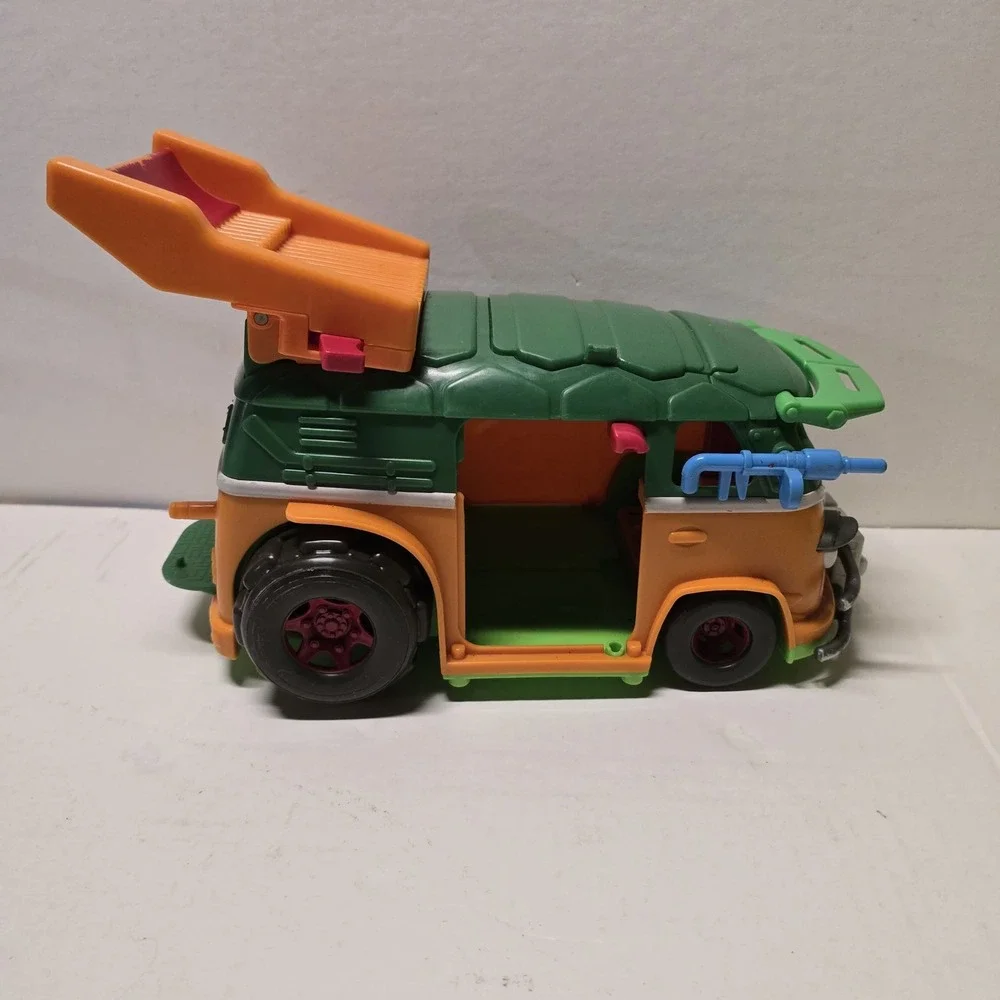 TMNT Shell Raiser Van 2015 Playmates Toys Teenage Mutant Ninja Turtles Vehicle